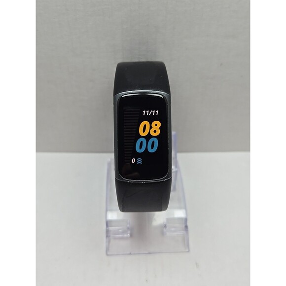 Fitbit Charge 5 Fitness Tracker GPS SpO2 Sleep Monitor Activity W/ Charger Watch - Picture 1 of 13